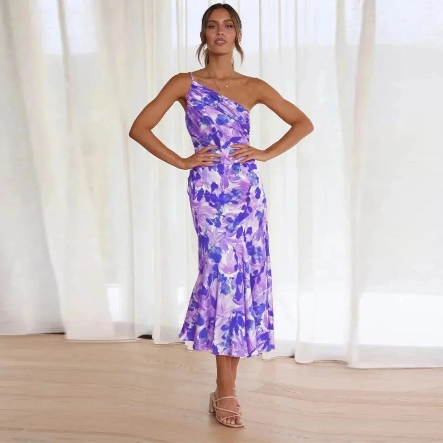 Jenny | Tyylikäs Kesä Kukkapuku